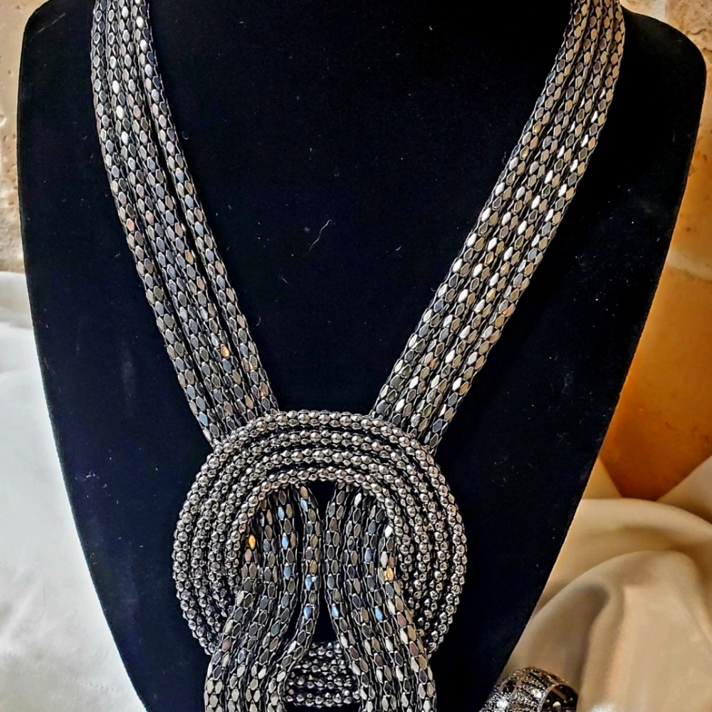 Elegant Vintage EXPRESS Silver Knot 18" Necklace 2" Earrings & Stretch Bracelet